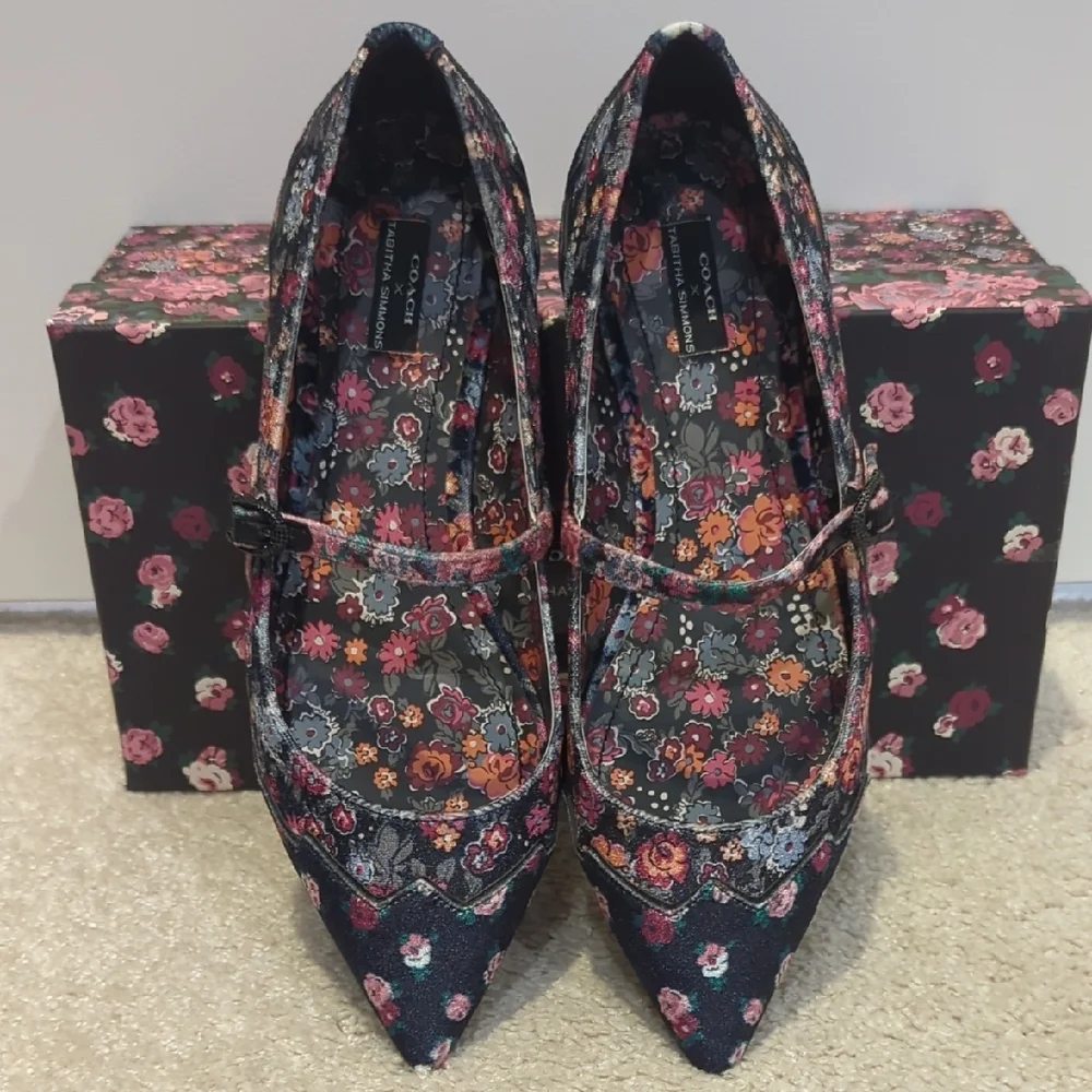Coach X Tabitha Simmons Multicolor Size 8 Floral Flats - Picture 10 of 13